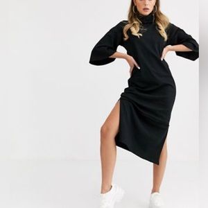 Midi dress in black
